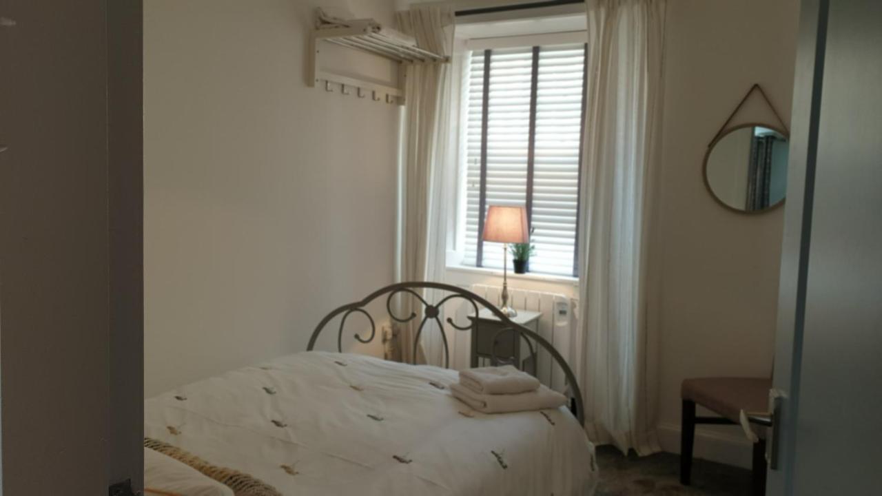 24 East Green. 앤스투루더 외부 사진